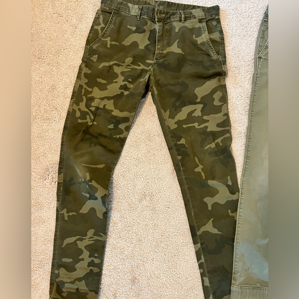 Zara camo pants 30x30 slim fit